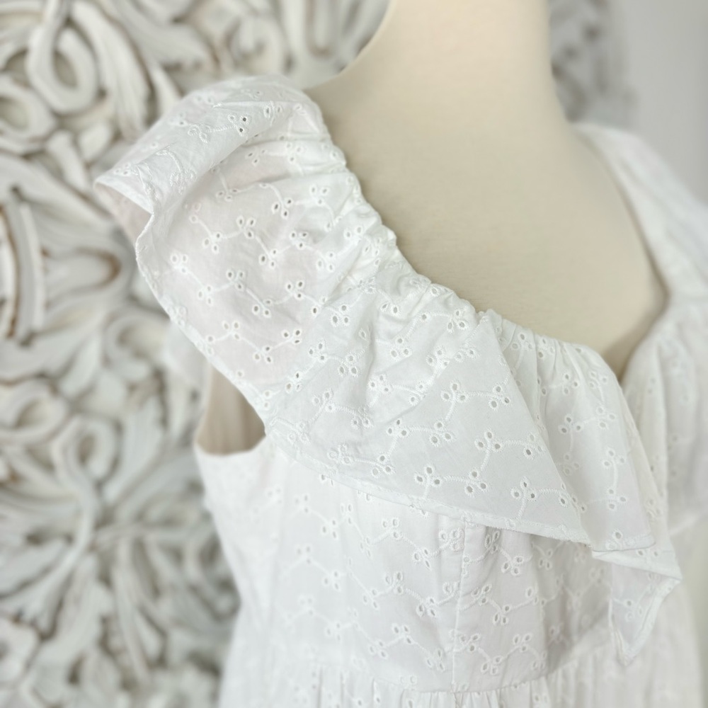{Lilly Pulitzer} Emie White Eyelet Babydoll Dress, Size 12 - Picture 3 of 10